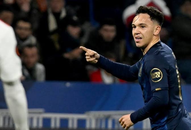 Gol de brasileiro Pepê, ex-Grêmio, é eleito o mais bonito da Europa League na eliminação do Porto contra o Lyon