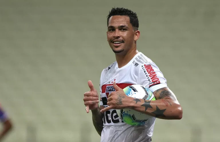 Luciano elogia jovens do São Paulo que se superaram em momento atípico