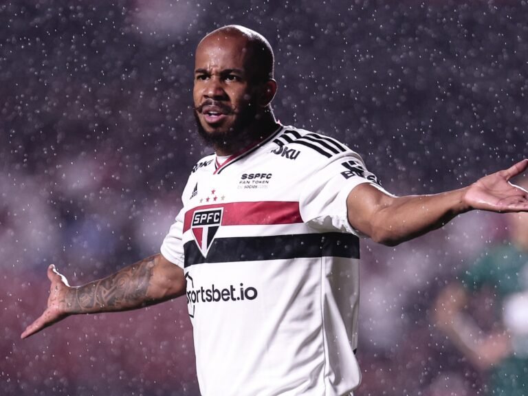 patrick-reclama-de-gol-anulado-do-sao-paulo-contra-o-manaus-pela-copa-do-brasil-2022-1647486768891_v2_4x3