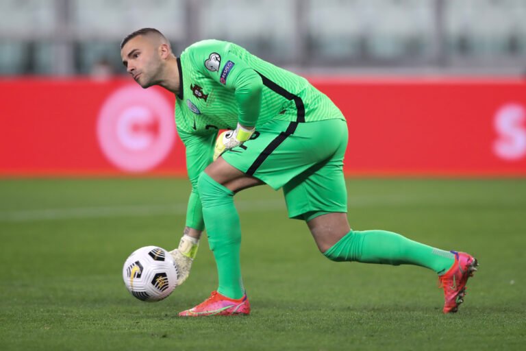 Anthony Lopes é mais um desfalque para Portugal; José Sá chamado para o seu lugar