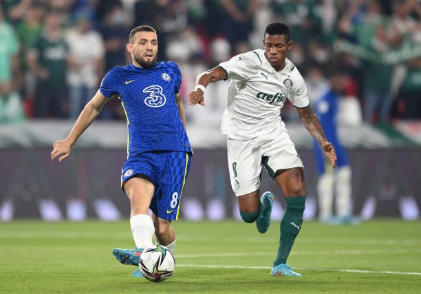 Danilo é alvo de disputa entre Benfica e Arsenal, diz jornal