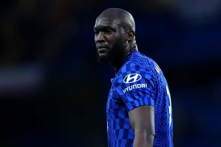 Sem clima no Chelsea, Lukaku é alvo de interesse do Milan