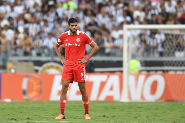 Kaique Rocha sofre lesão e desfalca o Inter; veja o tempo de recuperação