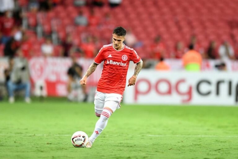 Reforço do Inter em 2022, Fabrício Bustos tem ótimos números na Sul-Americana