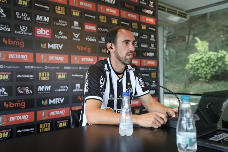 Diego Godín fala sobre voltar a disputar uma Libertadores após 15 anos