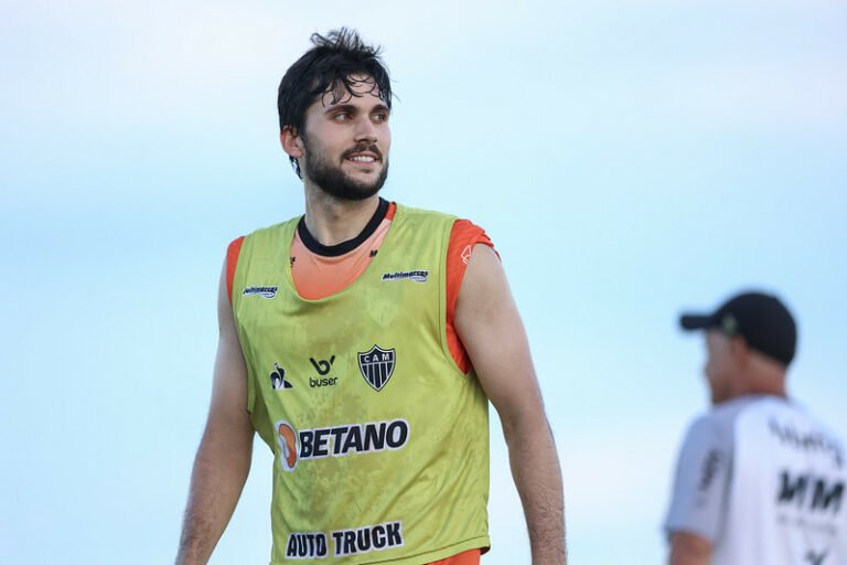 São Paulo estuda fazer proposta por Igor Rabello, zagueiro reserva do Atlético Mineiro