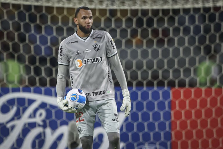 Éverson fala sobre estreia com o pé direto na Libertadores 2022