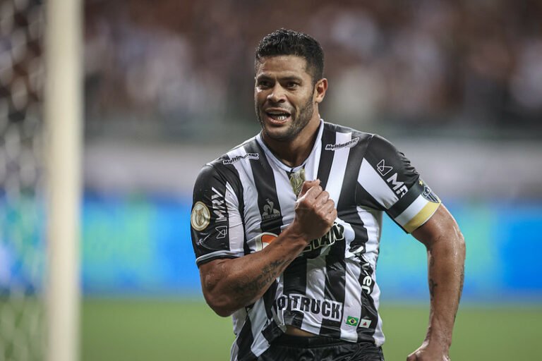 Em seu livro, Hulk fala sobre propostas recebidas por outros clubes brasileiros e da escolha pelo Atlético Mineiro