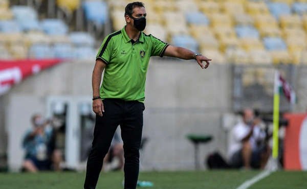 Marquinhos Santos não é mais treinador do América-MG