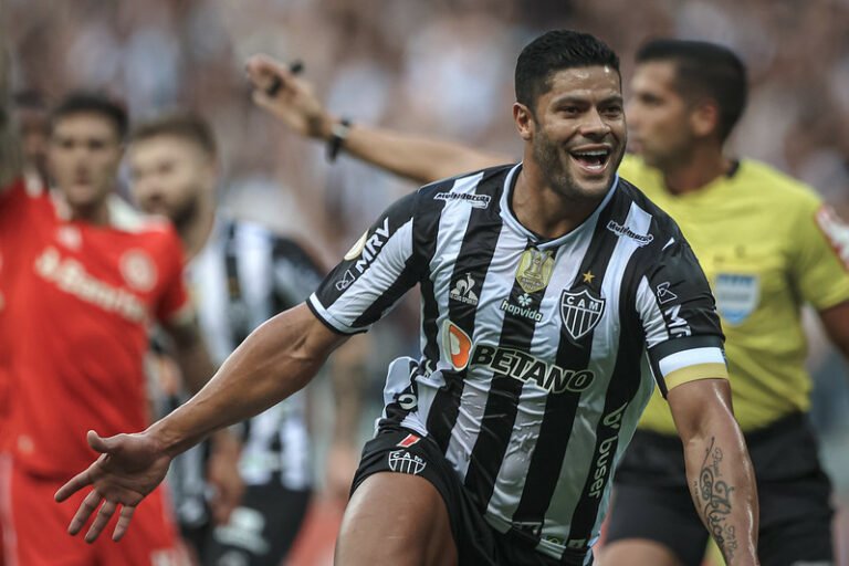 Hulk fala sobre a dupla de argentinos do Galo e mira defesa dos títulos conquistados como o foco na temporada