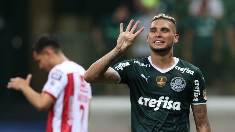 Abel Ferreira elogia Rafael Navarro após vitória do Palmeiras na Copa o Brasil