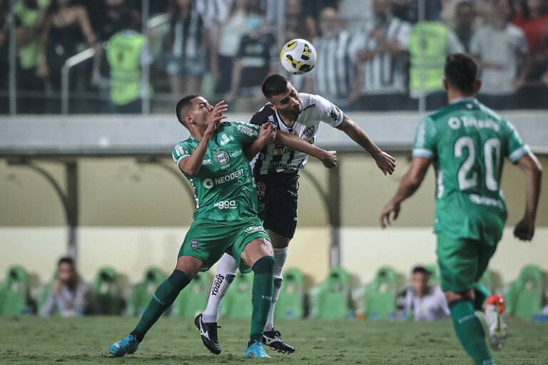 Treinador do Atlético, Turco Mohamed fala sobre os dois gols do Coxa no empate de ontem: “São situações do futebol”