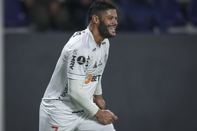 Hulk chega a 50 gols pelo Atlético Mineiro em um ano