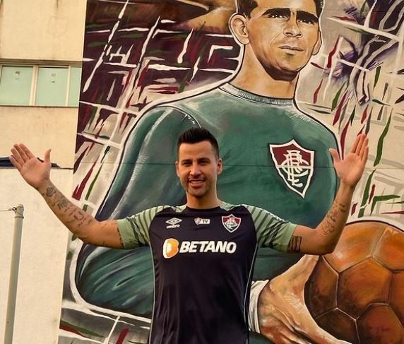 Fluminense deseja renovar com Fábio até o fim 2025