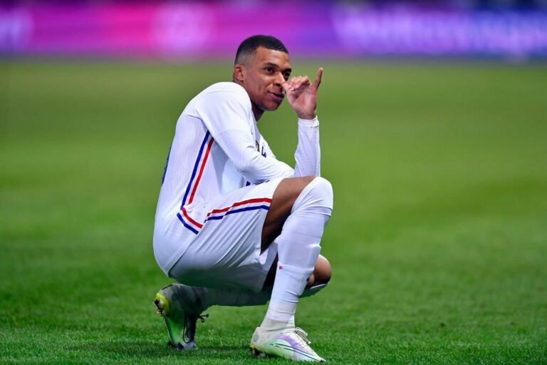 Real Madrid oferece 80 milhões de euros como bônus de assinatura para Mbappé