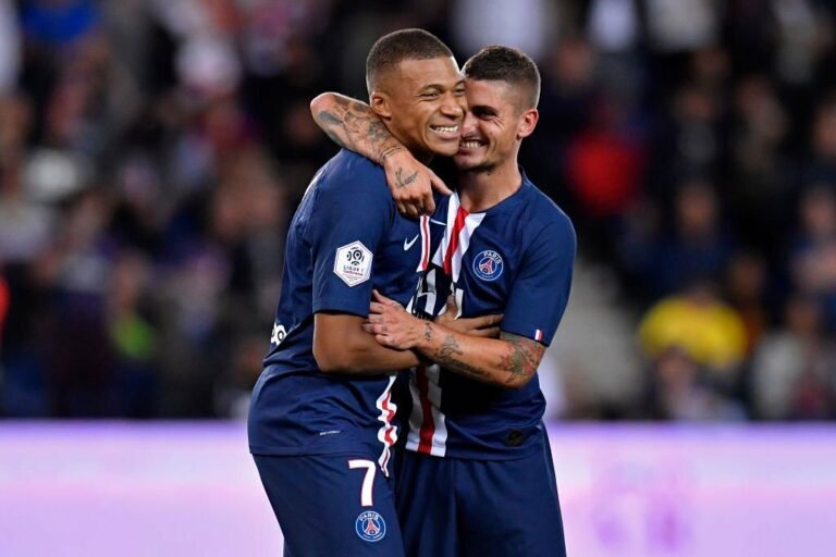 PSG fica próximo de renovar com dupla de estrelas