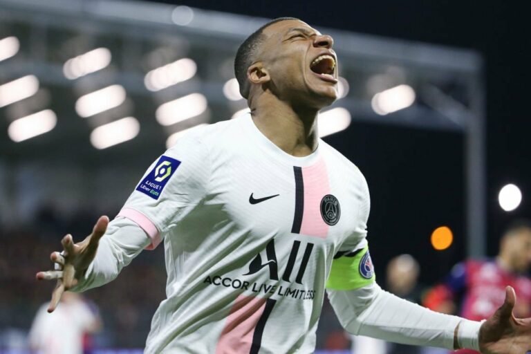 PSG insiste por renovação, mas Real Madrid segue otimista por Mbappé