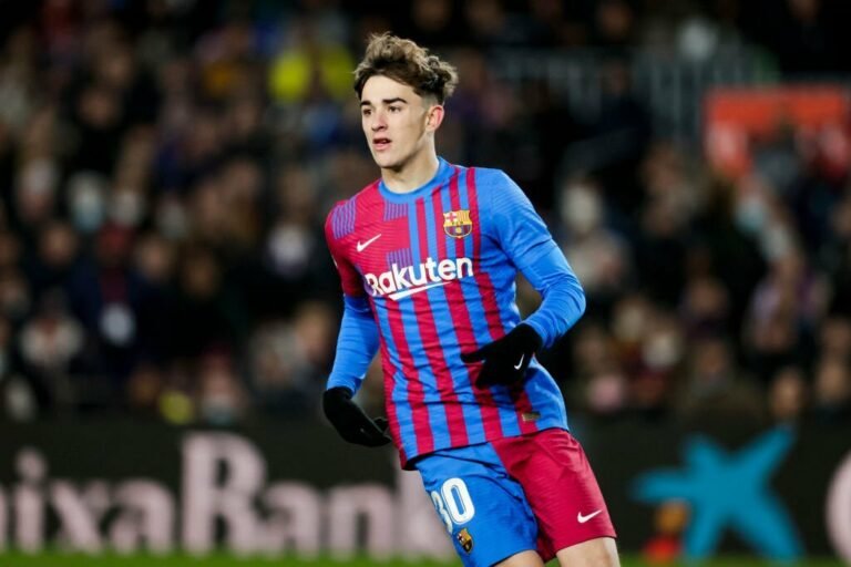 Gavi trava renovação com Barcelona e entra na mira do Bayern de Munique
