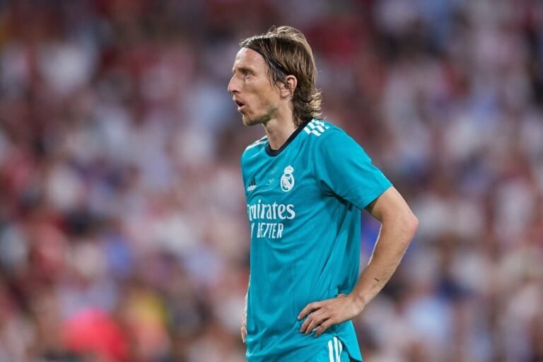 Real Madrid encaminha renovação de Modric por mais uma temporada