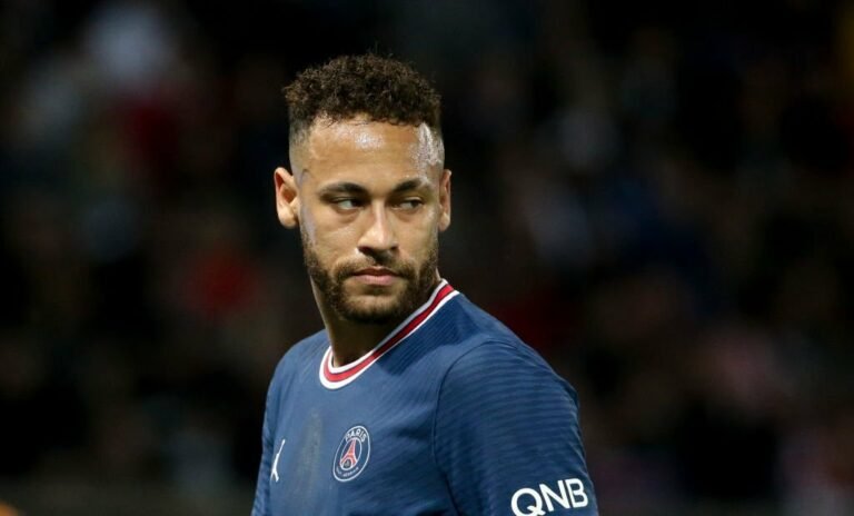 PSG está pronto para negociar Neymar na próxima janela, diz jornal