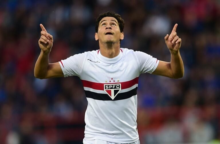 São Paulo tem dívidas pendentes com cinco jogadores