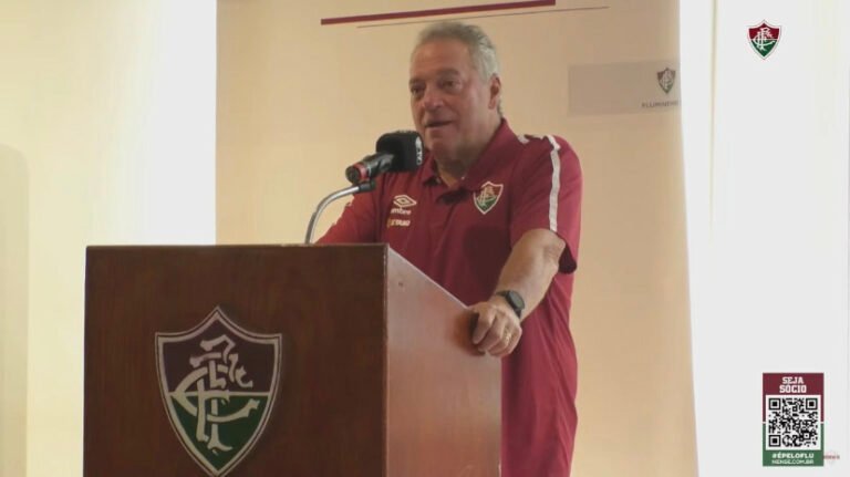 Após provocar Flamengo em discurso, Abel pede desculpas: “Sou da paz”