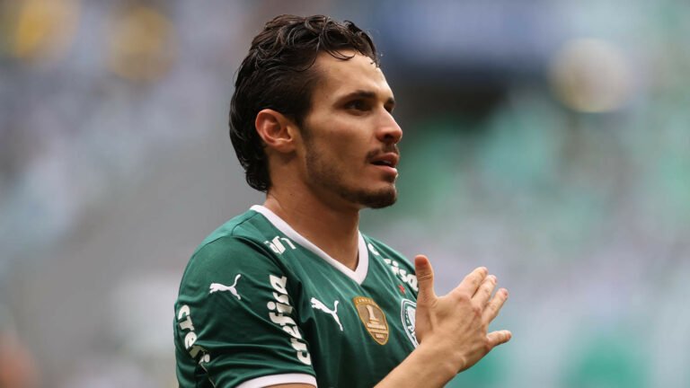 Raphael Veiga exalta força do Palmeiras na Libertadores