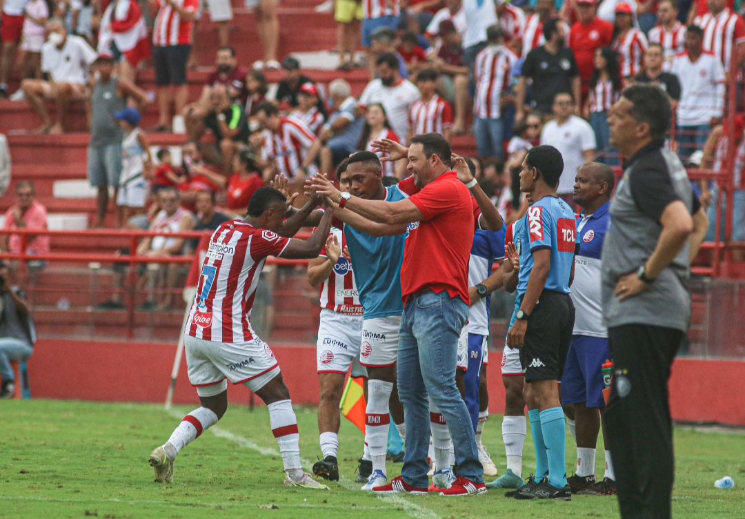 Náutico volta a vencer e deixa a zona de rebaixamento da Série B