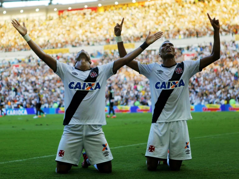 Vasco vende mais de 10 mil ingressos para jogo contra Sport em apenas 1 hora