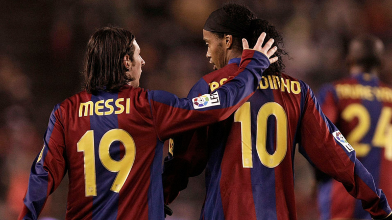 Messi revela insatisfação com dirigentes por saída de Ronaldinho do Barcelona