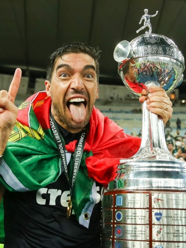 cropped-abel-ferreira-comemora-o-titulo-da-copa-libertadores-pelo-palmeiras-1612049048359_v2_4x3-scaled-1.jpg