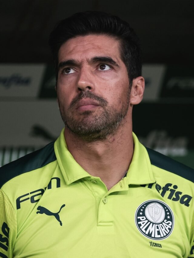 cropped-abel-ferreira-durante-palmeiras-x-red-bull-bragantino-1648343311225_v2_3x4.jpg