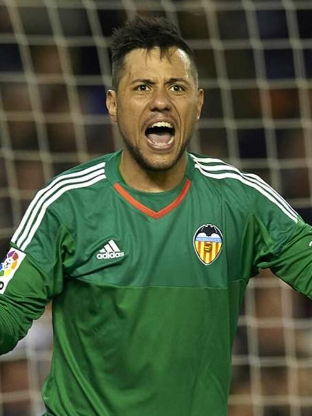 cropped-diego-alves-valencia-espanyol-la-liga-13022016_11pjsdo25pf0q14dtss1tez2gj.jpg