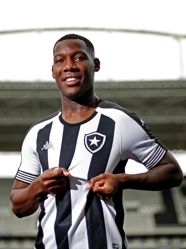 cropped-patrick-de-paula-e-apresentado-como-reforco-do-botafogo-1648157527399_v2_4x3.jpg