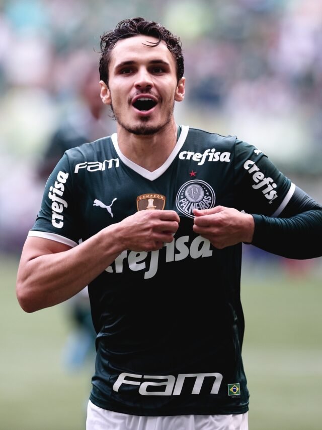cropped-raphael-veiga-comemora-gol-do-palmeiras-contra-o-santo-andre-1645300068465_v2_1x1-1.jpg