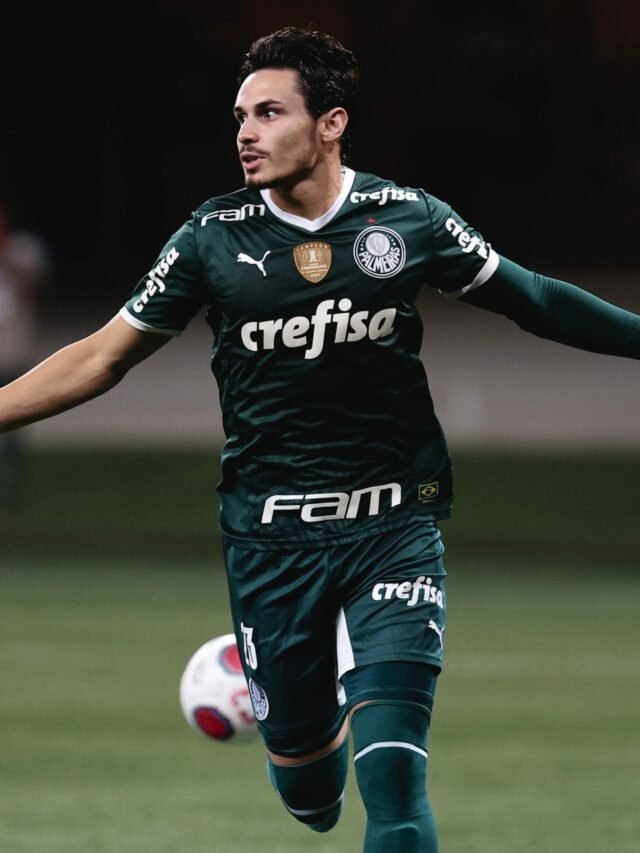 cropped-raphael-veiga-do-palmeiras-comemora-seu-gol-durante-partida-contra-o-ituano-pelo-campeonato-paulista-1648083179801_v2_4x3-scaled-2.jpg