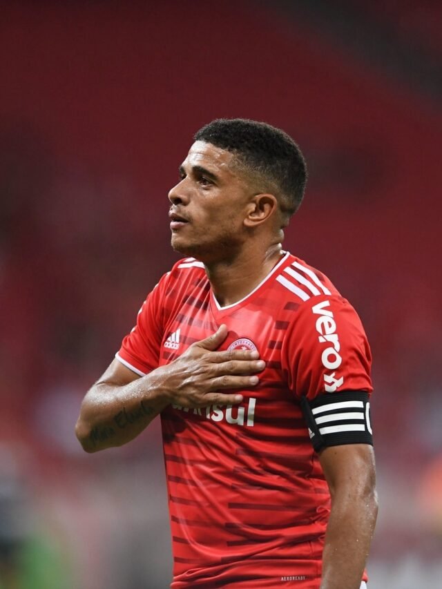cropped-taison-atacante-do-inter-e-aguardado-de-volta-ao-grupo-hoje-a-tarde-1645713002440_v2_1x1.jpg