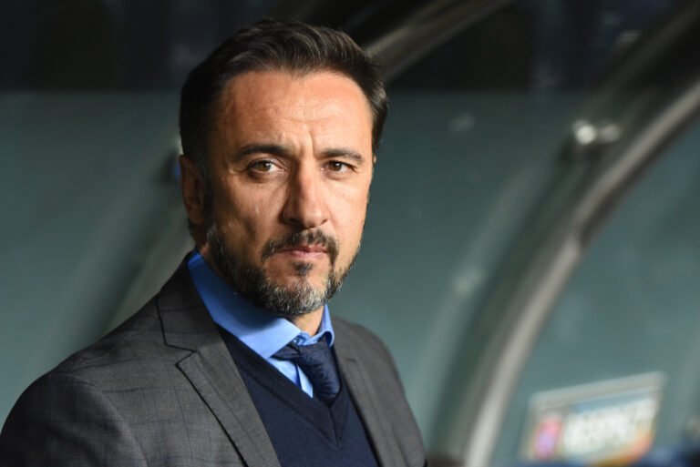 Vítor Pereira tem respaldo da diretoria do Corinthians e carta branca para fazer alterações