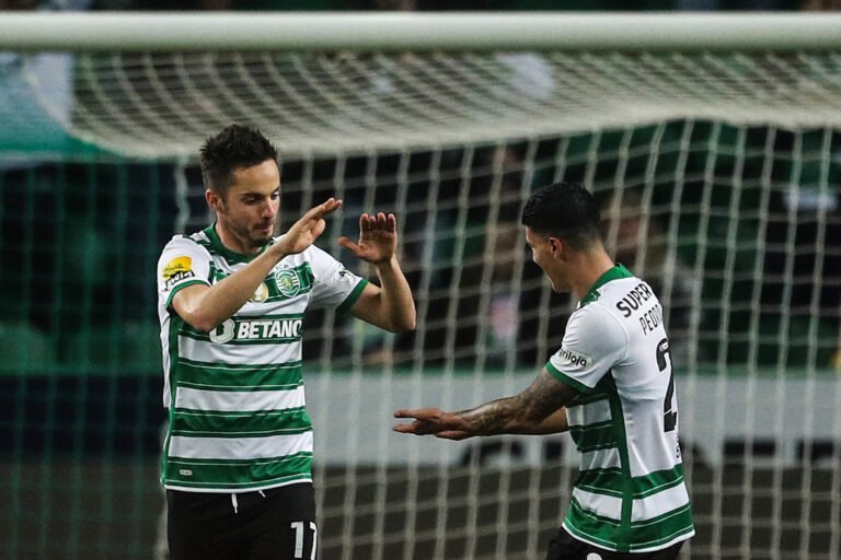 Sporting vence Paços de Ferreira e aproxima-se do Porto