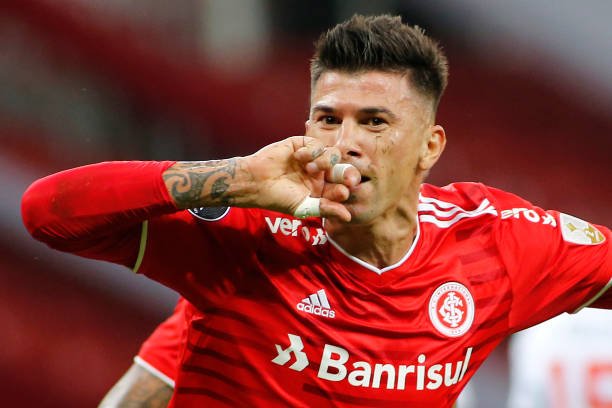 Acertado com o Botafogo, Víctor Cuesta se despede do Inter: “Pra sempre no meu coração”