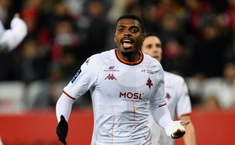 Ex-Atlético-MG e Corinthians, Jemerson rescinde com clube francês e fica livre no mercado