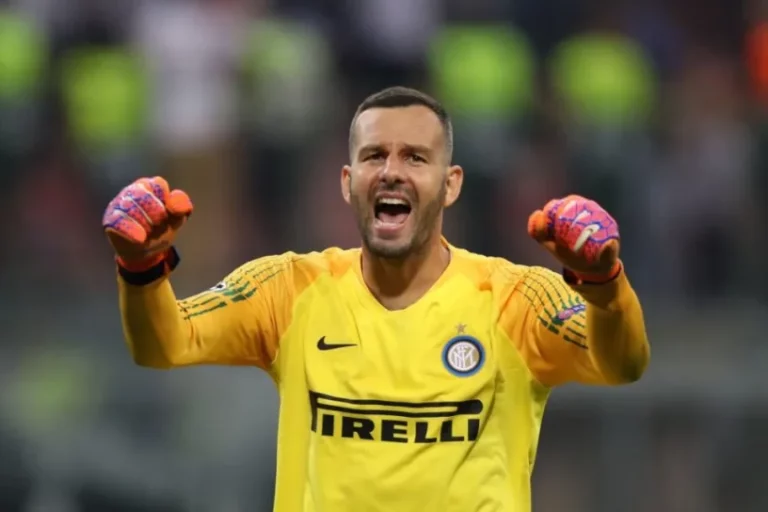 Inter acerta a renovação de Samir Handanovic