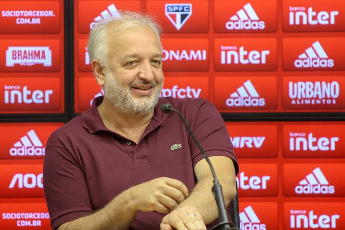 Diretor do São Paulo promete novidades sobre renovações nos próximos dias; veja os jogadores que estão pendentes