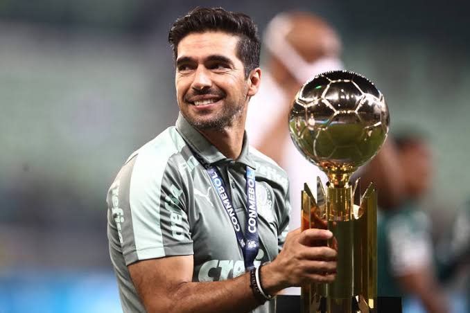 Abel Ferreira precisa de feito inédito para conquistar Paulistão pelo Palmeiras