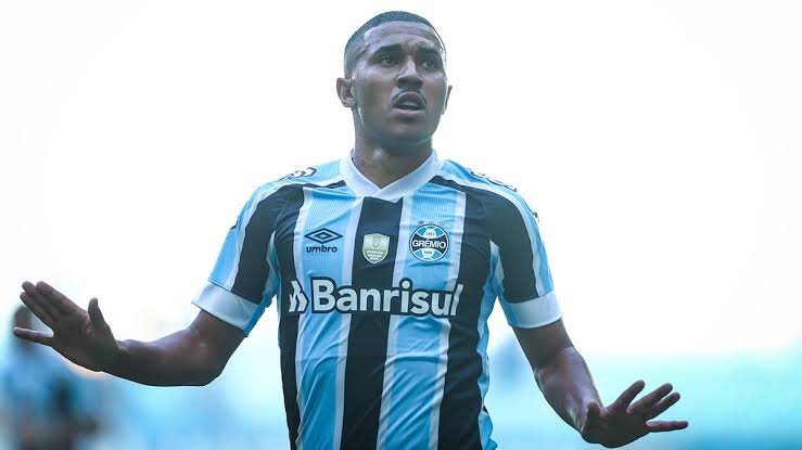 Grêmio acerta empréstimo de atacante Rildo ao Bahia