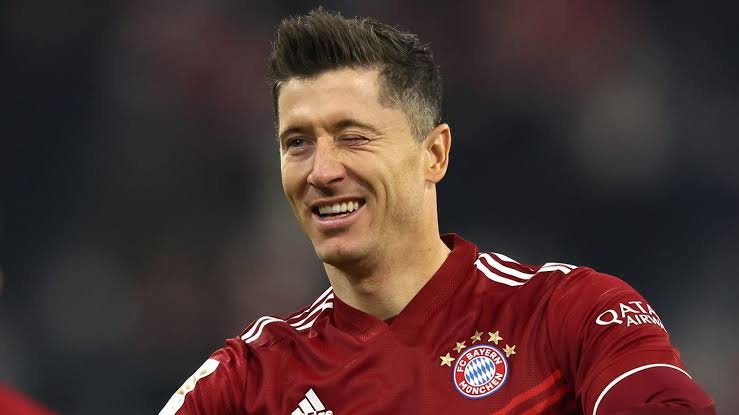 Barcelona encaminha acerto com Lewandowski