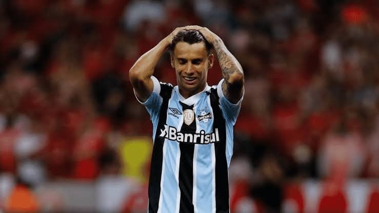 Sem Ferreira, veja os relacionados do Grêmio para enfrentar o Guarani