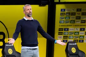 Borussia Dortmund planeja reformular o elenco