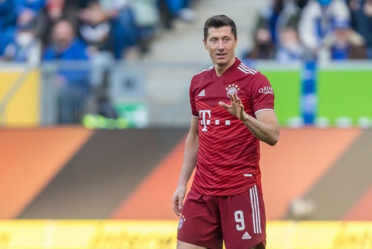 Robert Lewandowski não se sente valorizado pelo Bayern de Munique e quer deixar o clube