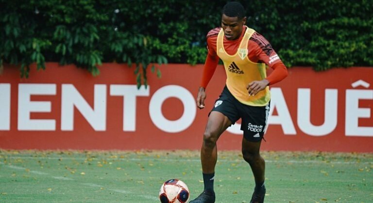 São Paulo encaminha empréstimo de Nathan ao Coritiba